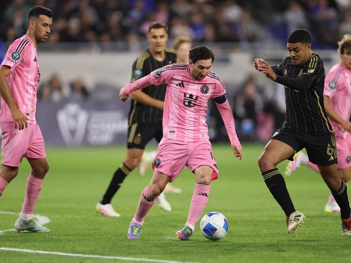 Messi trong trận đấu LAFC vs Inter Miami tại CONCACAF Champions Cup 2025.
